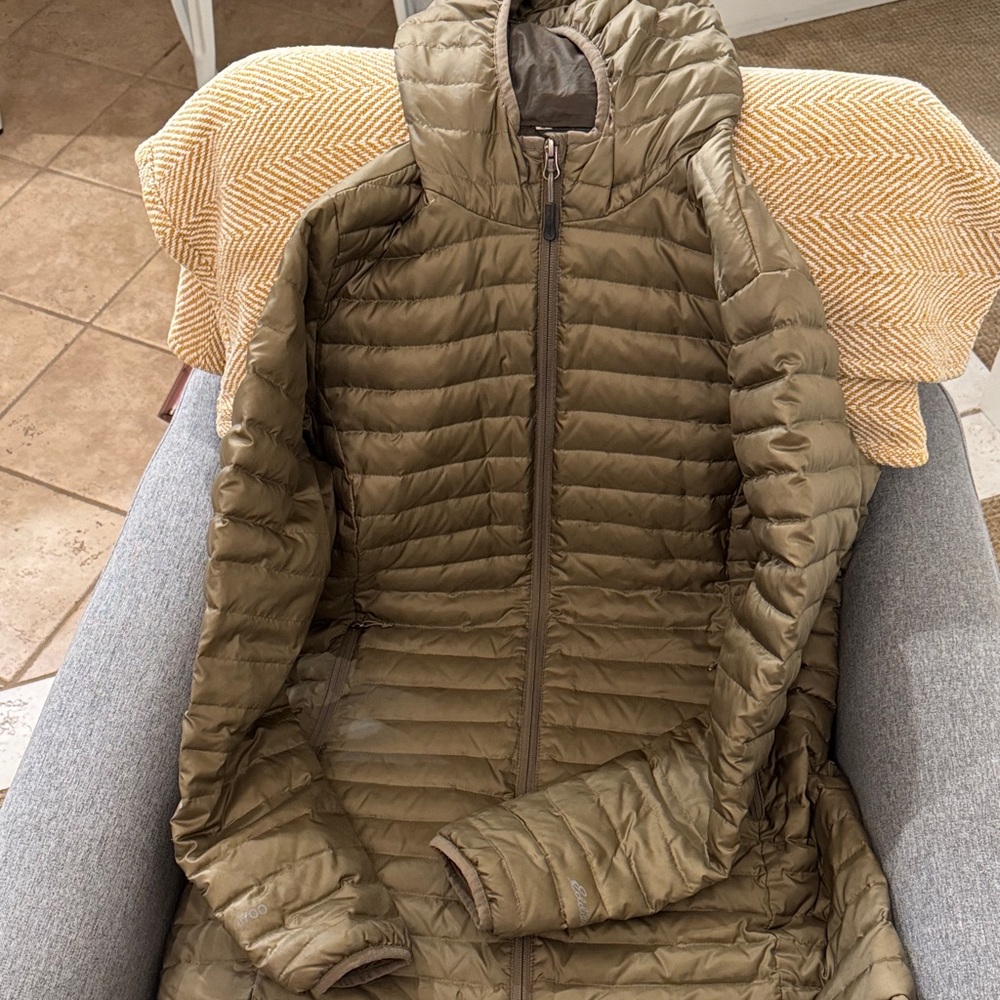 Women's Quilted Down Puffer Jacket - Olive